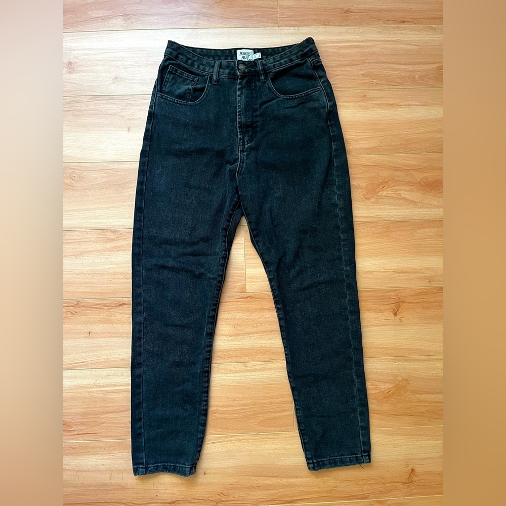 Princess Polly washed black denim straight high-rise jeans (Size 6)